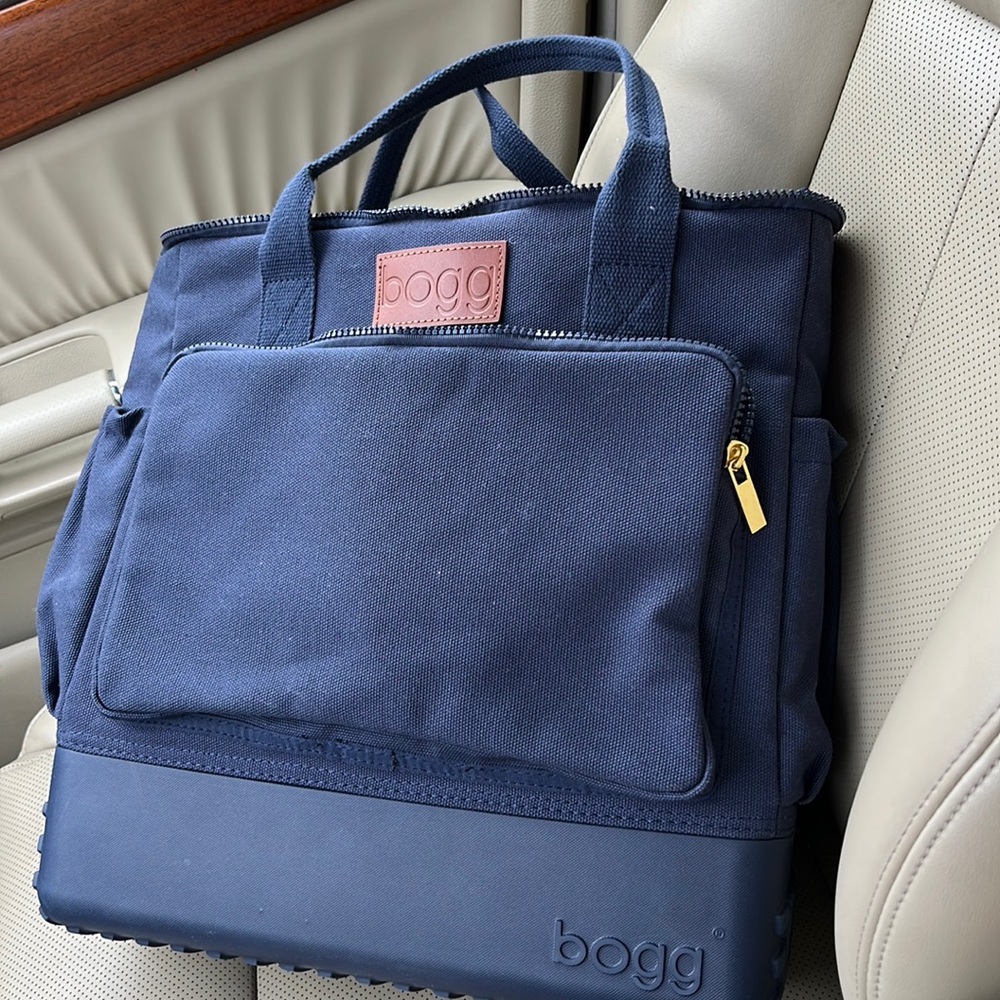 New!! NEVER Used-- Navy with Gold from the Canvas Collection by the Bogg Bag